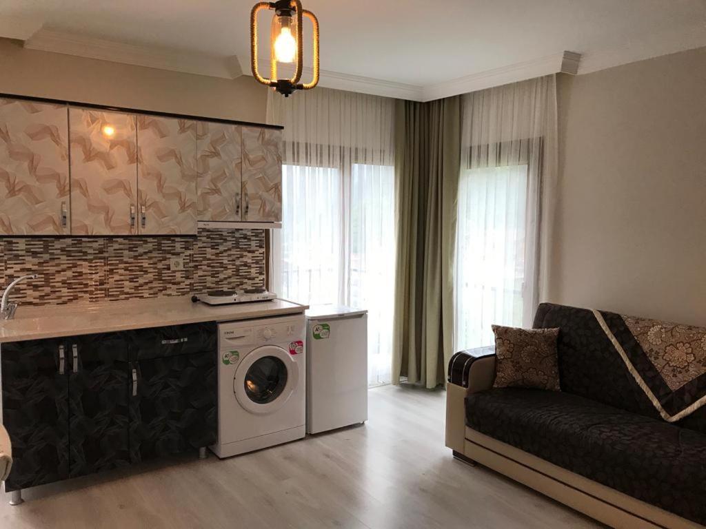 Karenes Kuzey Pansiyon Caykara Exteriör bild