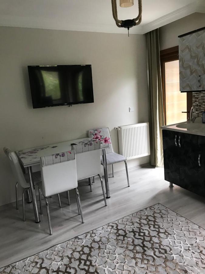 Karenes Kuzey Pansiyon Caykara Exteriör bild